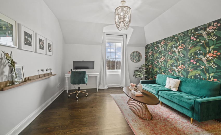 Second Bedroom with Walk-in Closet