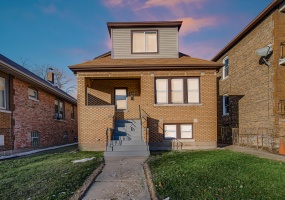 1307 Lakeview Avenue, Whiting, Indiana, 7 Bedrooms Bedrooms, 11 Rooms Rooms,3 BathroomsBathrooms,Residential,For Sale,Lakeview,NRA815120