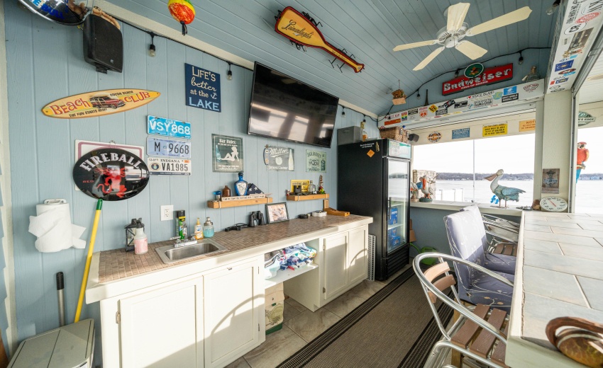 Outdoor Bar