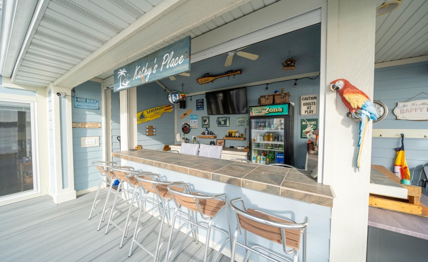 Outdoor Bar