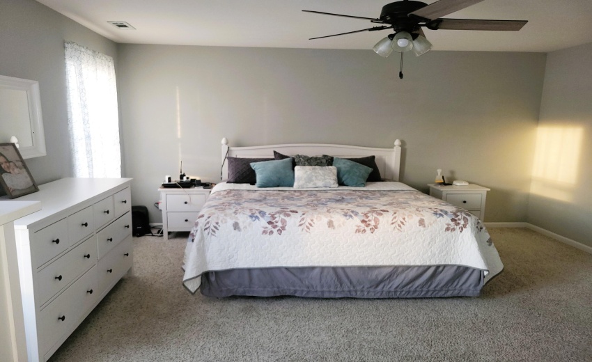 Master Bedroom Center Bed