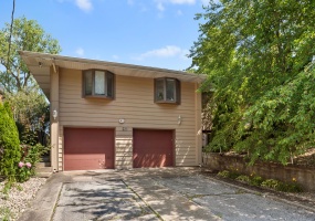 42 Shore Drive, Portage, Indiana, 5 Bedrooms Bedrooms, 9 Rooms Rooms,3 BathroomsBathrooms,Residential,For Sale,Shore,NRA816551