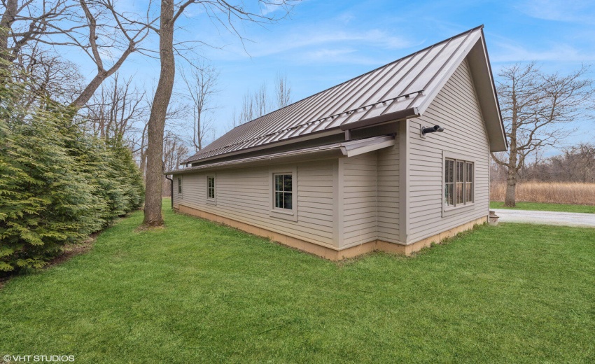 05_126W625N_2012_3CarGarageBack_HiRes