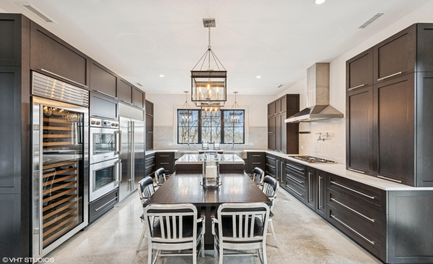 17_126W625N_2031_KitchenPrimary_HiRes