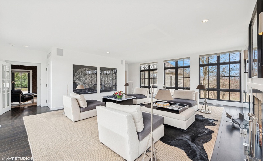 27_126W625N_2042_LivingRoom2_HiRes