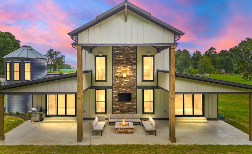 102-web-or-mls-Exterior Dusk-2