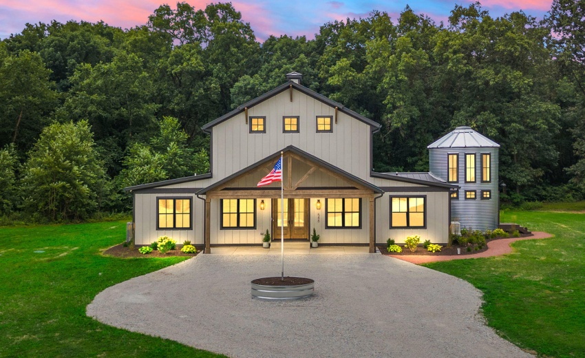 3-web-or-mls-Exterior Dusk