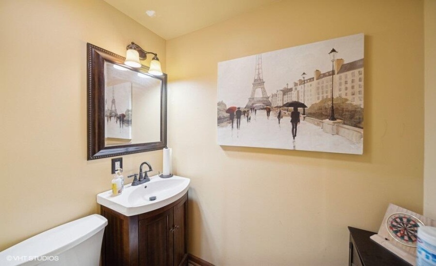 10_6382CentralAve_2008_Small