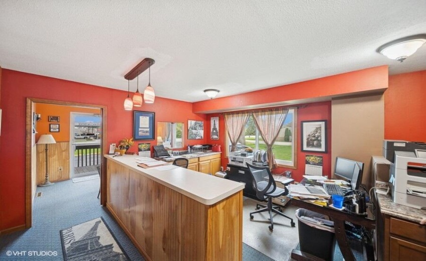 07_6382CentralAve_2017_Small