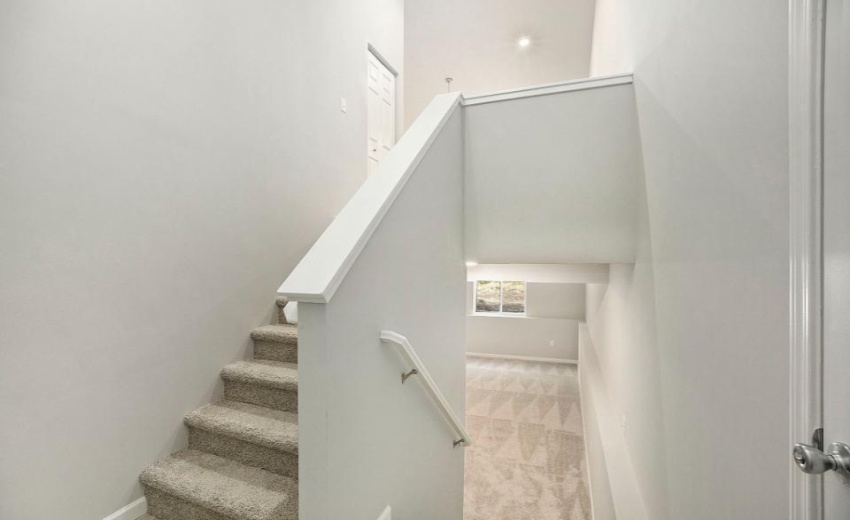 25-AET020-i2190-Foyer