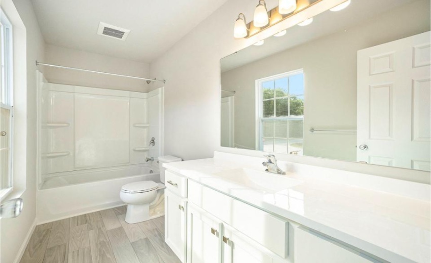 20-AET020-i2190-Primary Bath