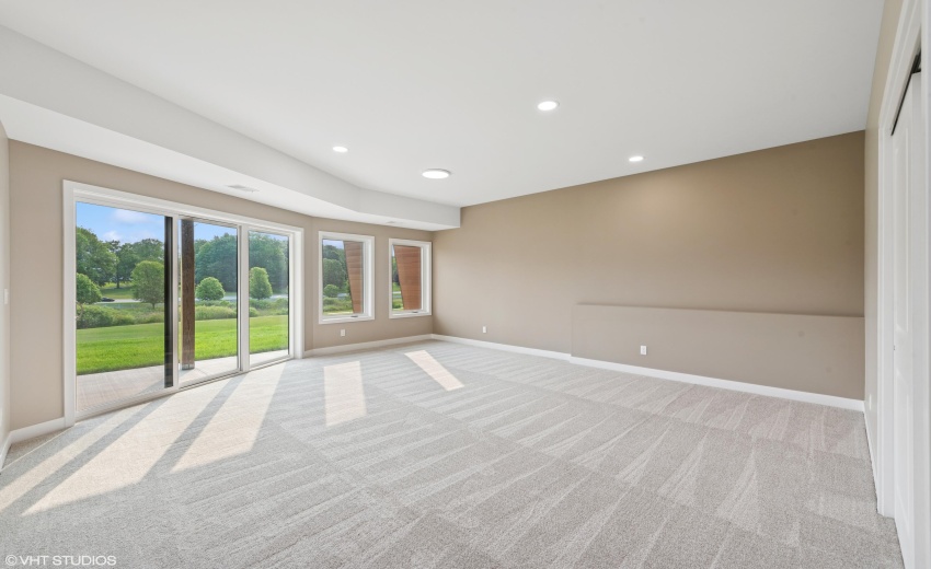 Great Room Overlooking Golf Coursre