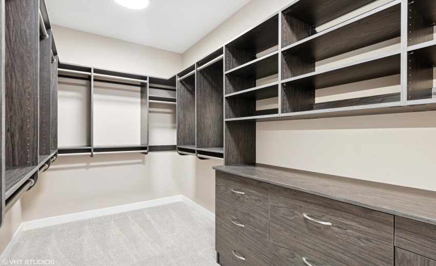 Master Dressing Room