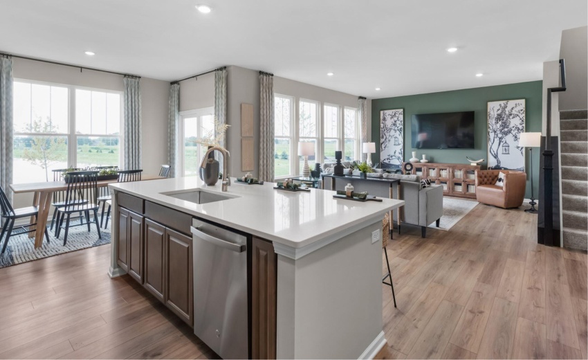 CHB_8415_Pic_Rainier_Kitchen_3of6_F1_Bas