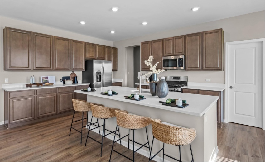 CHB_8415_Pic_Rainier_Kitchen_6of6_F1_Bas