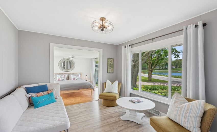 17_212LakeShoreDr_2019_MRED_2000x1333