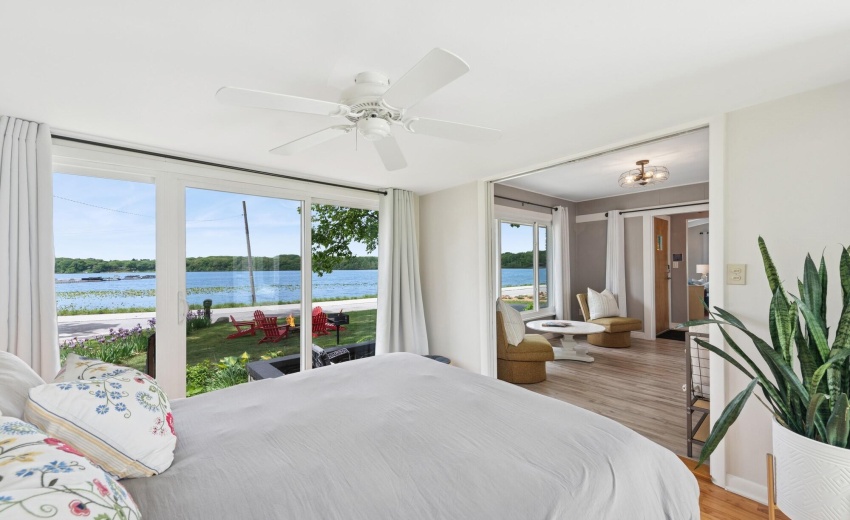18_212LakeShoreDr_2020_MRED_2000x1333
