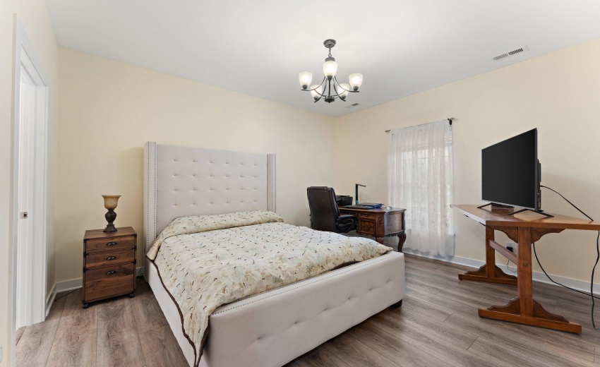 Main Bedroom