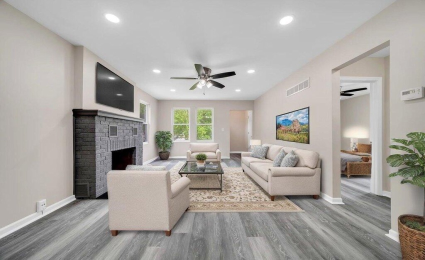 003_003_dsc06651_206_-_living_room_-_sta