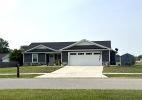 925 6th Avenue, DeMotte, Indiana, 3 Bedrooms Bedrooms, 7 Rooms Rooms,2 BathroomsBathrooms,Residential,For Sale,6th,NRA821914