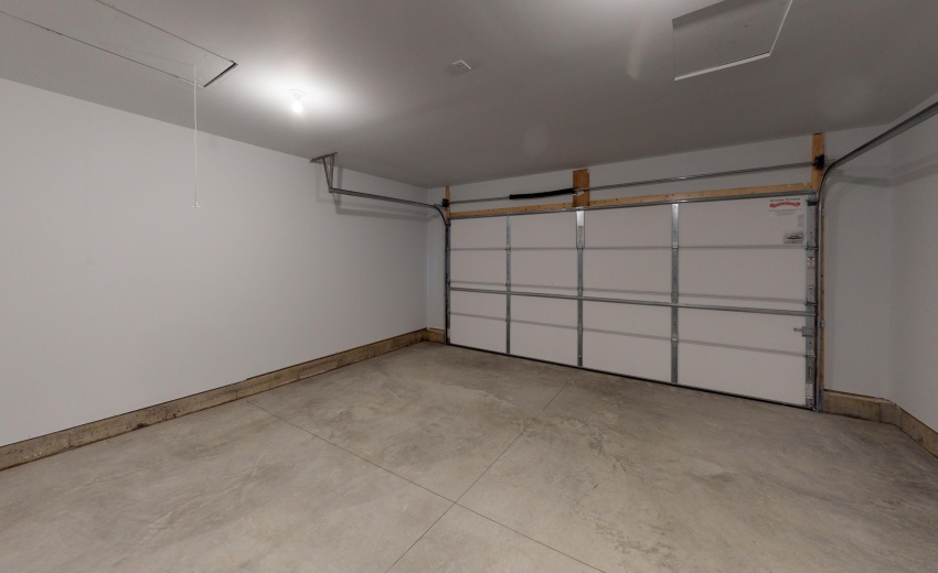 Myi3Dscom-5202-109th-Place-Garage