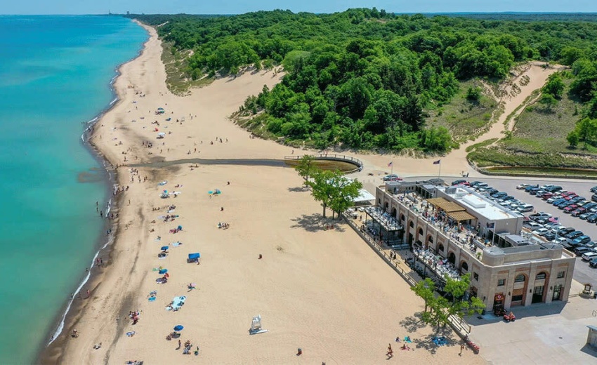 Indiana_Dunes_State_Park_Pavilion_01d90b