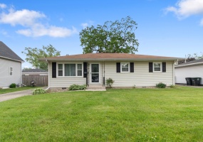 903 Lake Street, Hobart, Indiana, 3 Bedrooms Bedrooms, 6 Rooms Rooms,1 BathroomBathrooms,Residential,For Sale,Lake,NRA822703