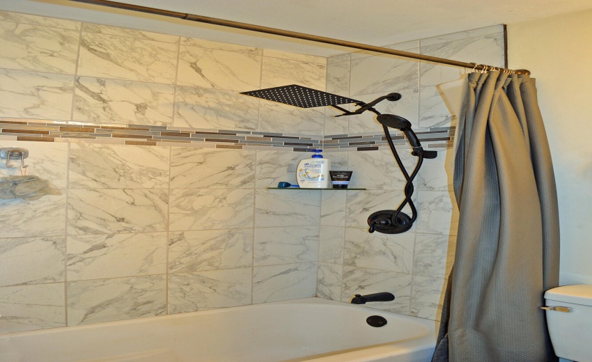 BATH HALL TILE SHOWER