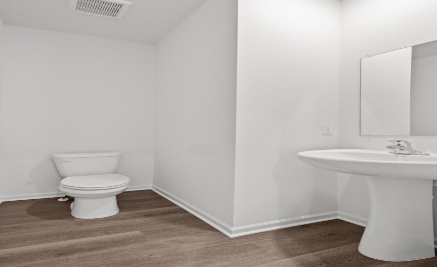 Meadow bath 1st fl 2