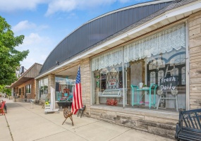 821 Halleck Street, DeMotte, Indiana, ,Commercial Sale,For Sale,Halleck,NRA823017