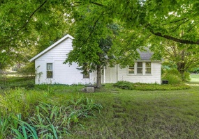 10406 300, La Porte, Indiana, 2 Bedrooms Bedrooms, 5 Rooms Rooms,1 BathroomBathrooms,Residential,For Sale,300,NRA823020