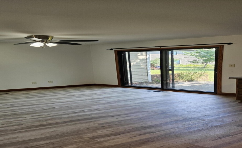 1205 Saratoga kitchen dining_patio