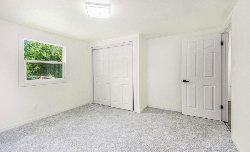 1575 Delaware