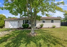 4851 Clover Lane, Michigan City, Indiana, 3 Bedrooms Bedrooms, 5 Rooms Rooms,1 BathroomBathrooms,Residential,For Sale,Clover,NRA824002