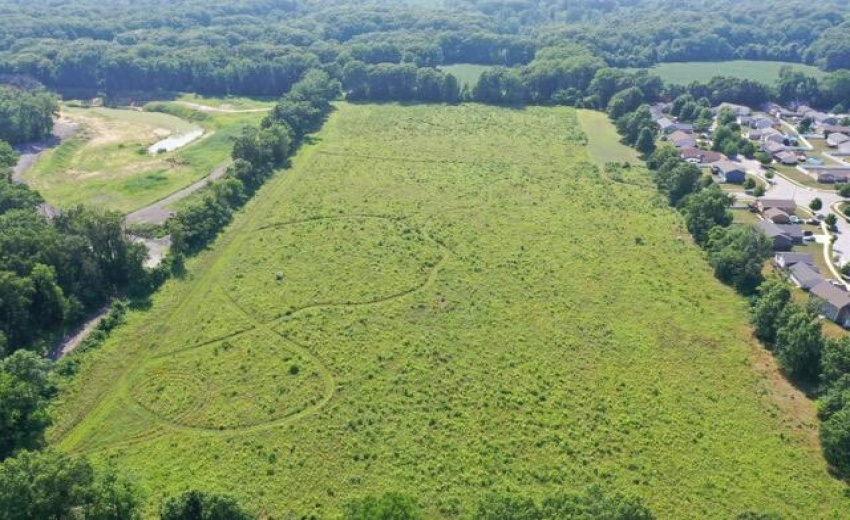 B0F897FB787A572BD7B7CDACE0F3B847