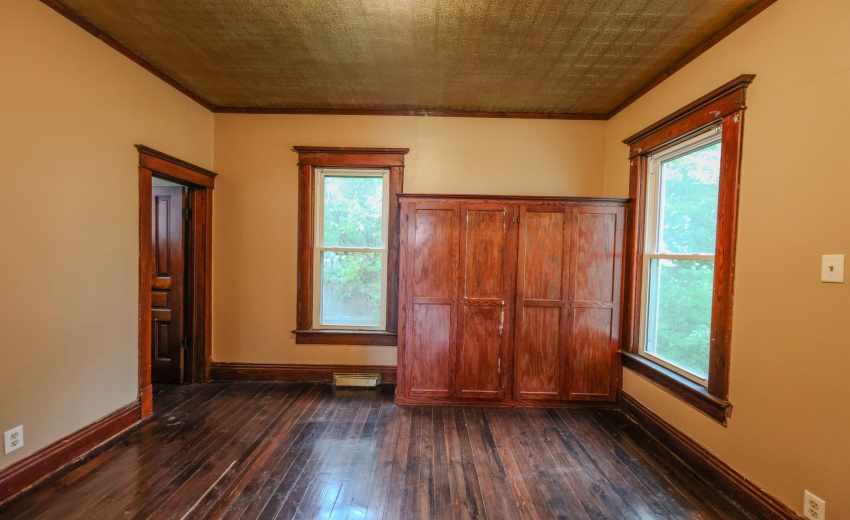 27-web-or-mls-307-walker-st