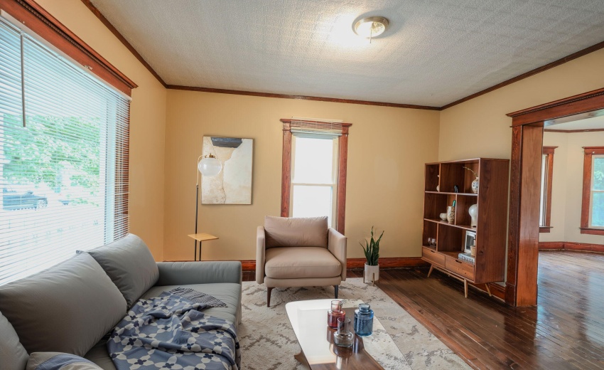 Property_0E84_19-web-or-mls-307-walker-s