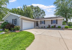 4152 Oakmont Court, Crown Point, Indiana, 5 Bedrooms Bedrooms, 12 Rooms Rooms,3 BathroomsBathrooms,Residential,For Sale,Oakmont,NRA825414 4152 Oakmont Court, Crown Point, Indiana, 5 Bedrooms Bedrooms, 12 Rooms Rooms,3 BathroomsBathrooms,Residential,For Sale,Oakmont,NRA825414