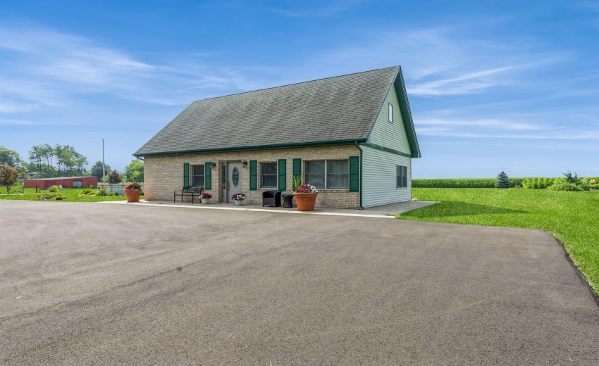 02_13617W117thAve_300_FrontView_MRED_200