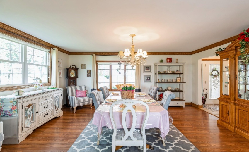 12_13617W117thAve_369002_DiningRoom_MRED