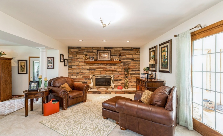 13_13617W117thAve_3001_FamilyRoom_MRED_2