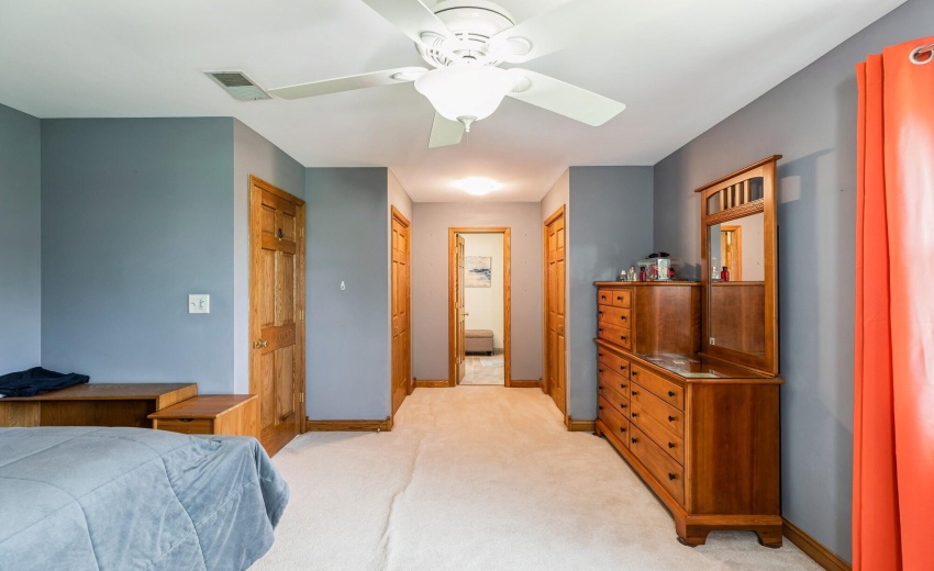 21_13617W117thAve_154001_3rdBedroom_MRED