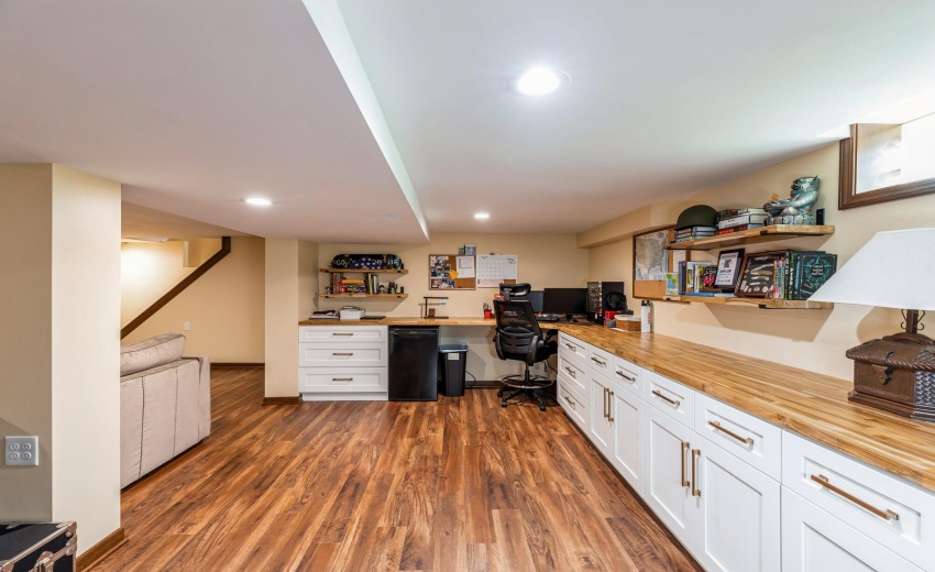 27_13617W117thAve_22_Basement_MRED_2000x