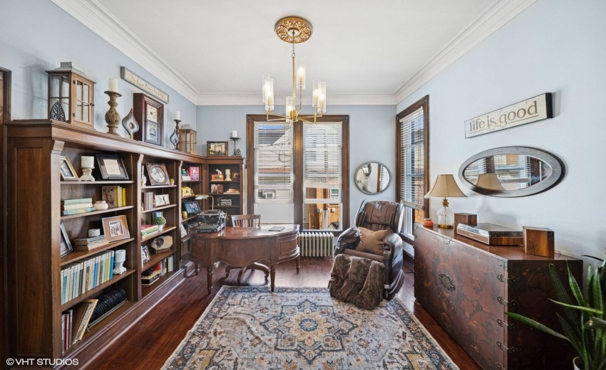 09_717PineStreet_2023_Large