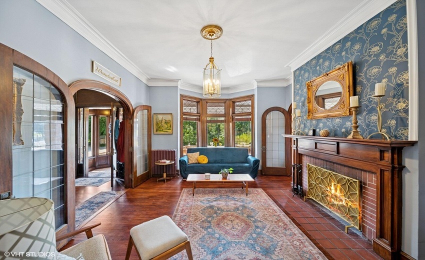 02_717PineStreet_2003_Large