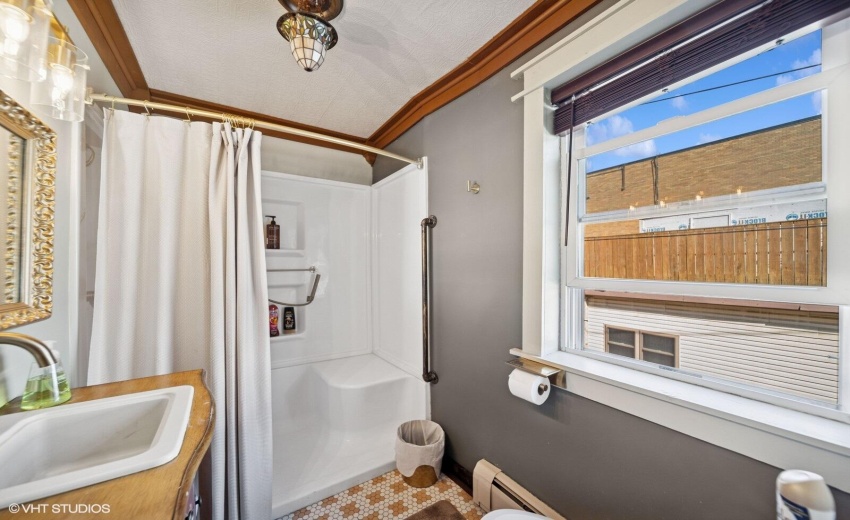 06_717PineStreet_2015_Large