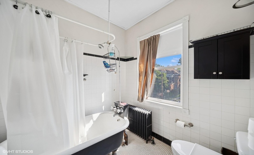 15_717PineStreet_2048_Large