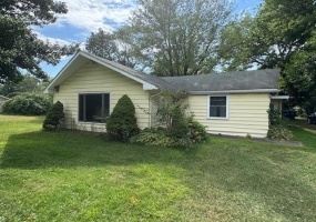 5034 400, La Porte, Indiana, 4 Bedrooms Bedrooms, 7 Rooms Rooms,2 BathroomsBathrooms,Residential,For Sale,400,NRA825829