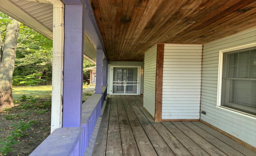 Side porch kitchen entrance