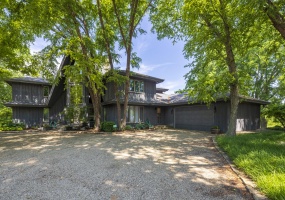 3071 1000, La Porte, Indiana, 5 Bedrooms Bedrooms, 17 Rooms Rooms,4 BathroomsBathrooms,Residential,For Sale,1000,NRA826044